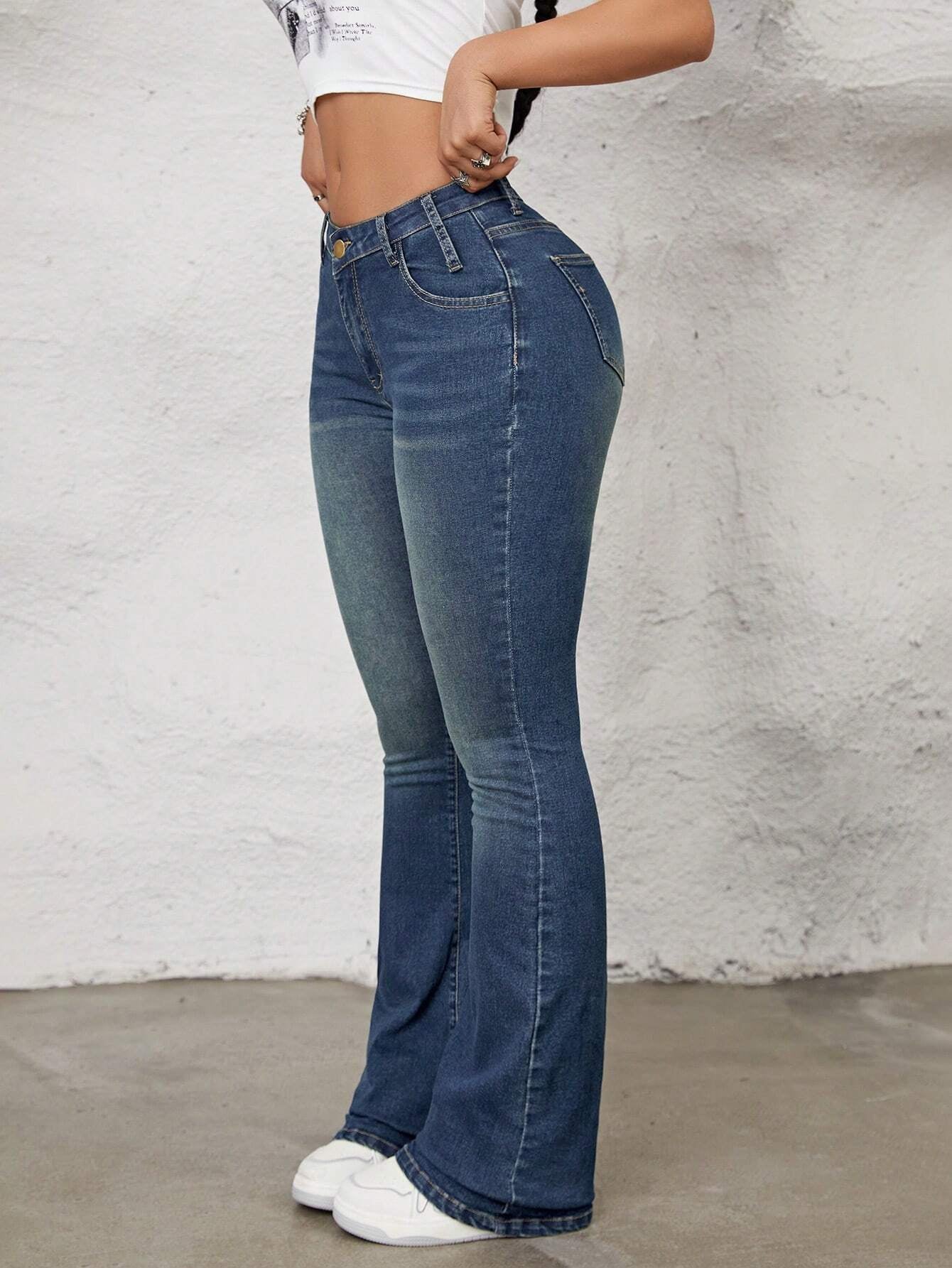 ICON Flare Leg Jeans – Stylish and Trendy Flared Fit for Women